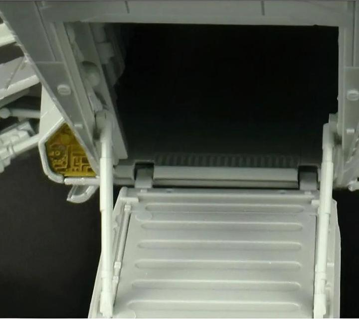 Image du produit Revell The Mandalorian : Razor Crest "Édition Platinum