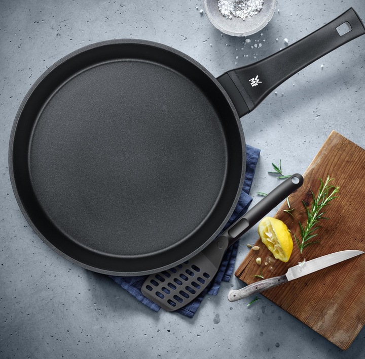 Actual product image WMF PermaDur Premium (28 cm, Frying pan, Cast aluminium)
