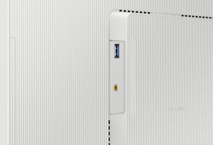 Actual product image Samsung ViewFinity S7 - S70D (3840 x 2160 Pixels, 32")