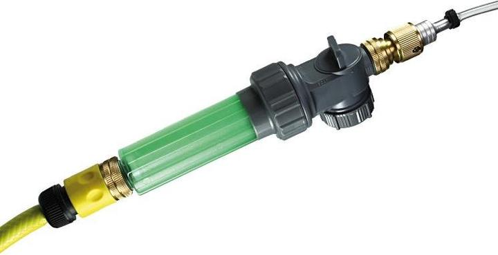 Unger HCDEU HiFlo soap dispenser with regulating valve for adding soap to clean water