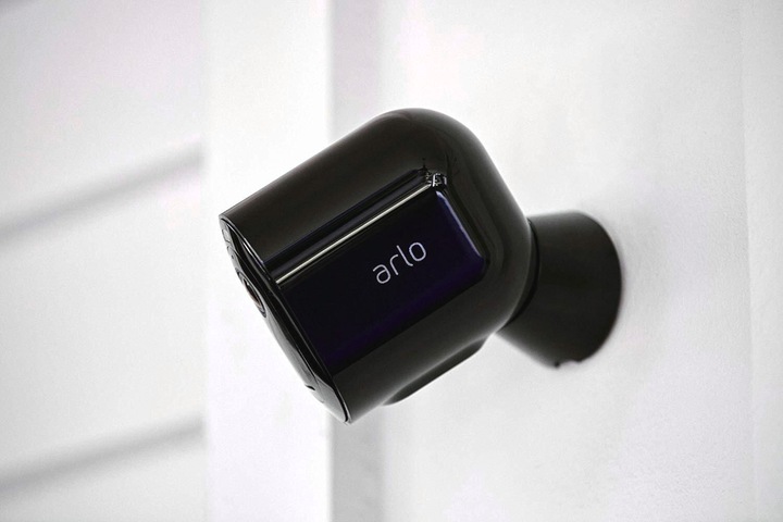 Actual product image Arlo Pro 3 VMS4440B set of 4 (2560 x 1440 Pixels)