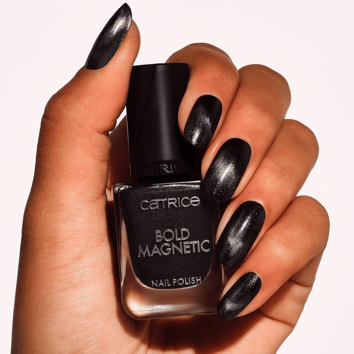 Actual product image Catrice Bold Magnetic Nail Polish (040 - Caught In Your Orbit)