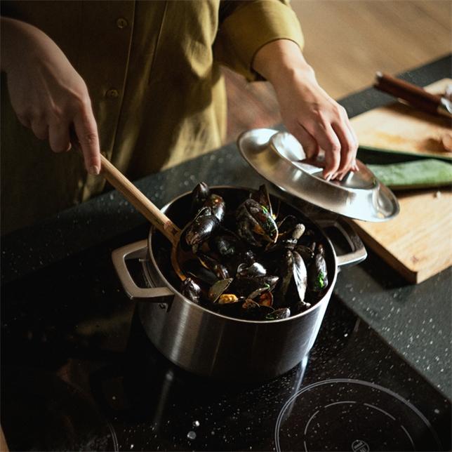 Actual product image Fiskars North steel puodas 3L (Pot, Steel, 28.50 x 10.70 cm)