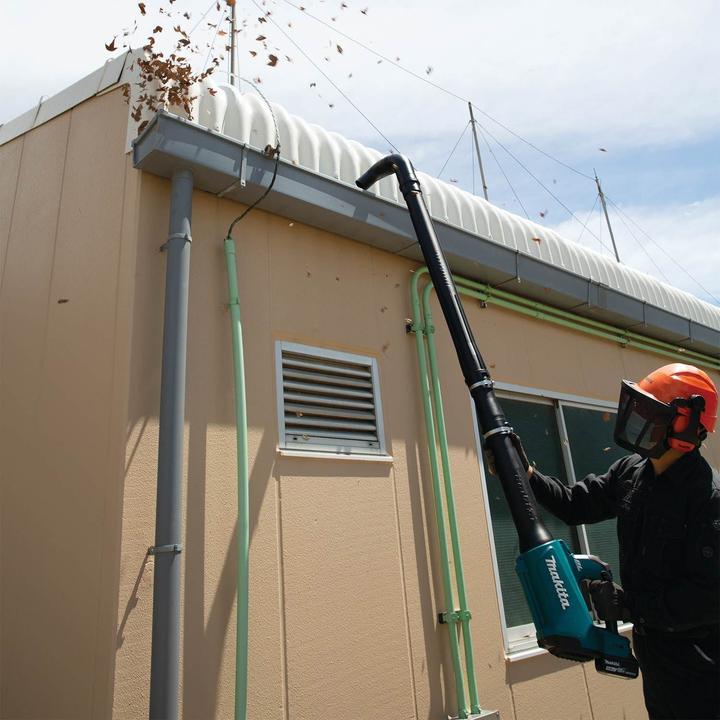 Immagine prodotto Makita Kit per la pulizia delle grondaie (Aspirapolvere + soffiatore di foglie, Attacco per macchine da giardino)