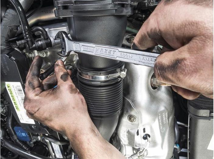 Produktbild HAZET Ring-Maulschlüssel Satz (10 mm, 11 mm, 12 mm, 13 mm, 14 mm, 15 mm, 16 mm, 17 mm, 18 mm, 19 mm, 21 mm, 22 mm, 24 mm, 7 mm, 8 mm, 9 mm)