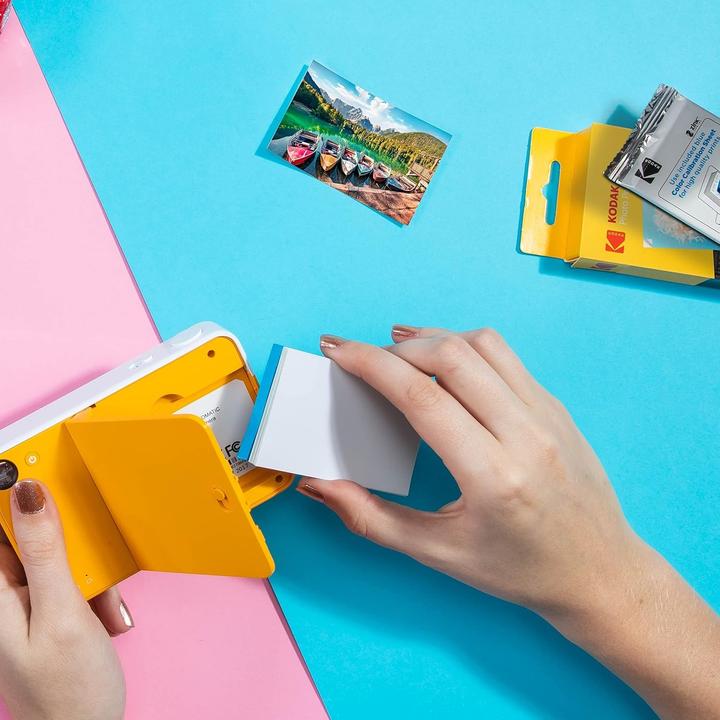 Image du produit Kodak Step Touch 13MP Digital Camera Instant Printer with 35 LCD Touch Screen White Go Bundle