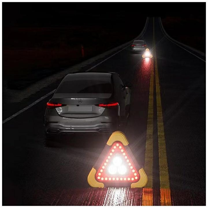 Produktbild MajesticLine LED emergency triangle for car