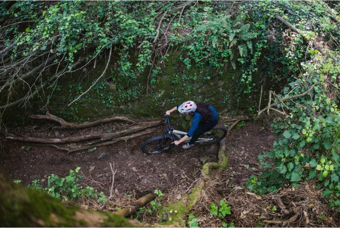 Immagine prodotto dirtlej Trailscout flex lungo Ladies, nero/berry, L (L)