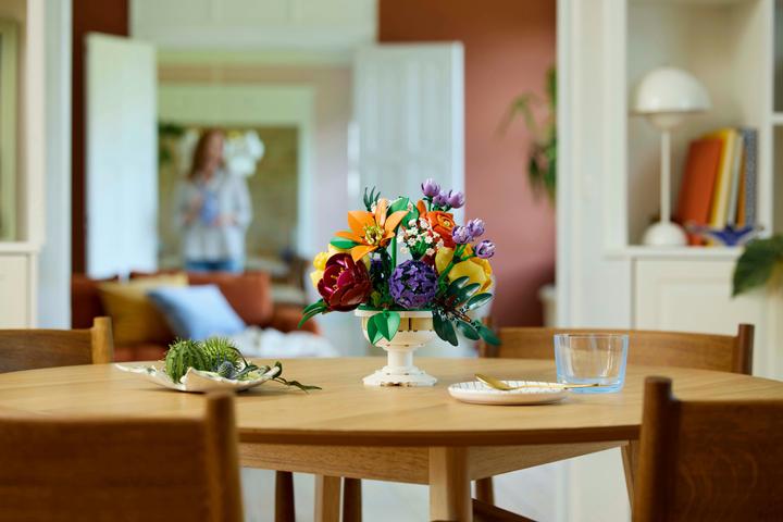 Actual product image LEGO Flower arrangement (10345, LEGO Botanical, LEGO Rare Sets)