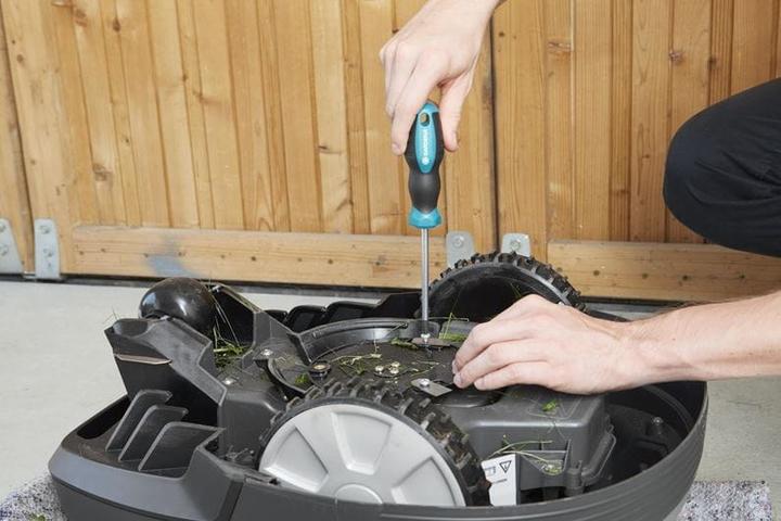 Actual product image Gardena Maintenance and cleaning set 4067-20 (Mowing robot, Robot mower installation)