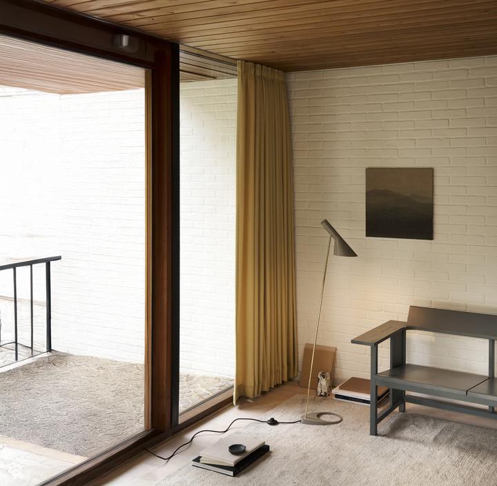 Actual product image Louis Poulsen Aj (E27)