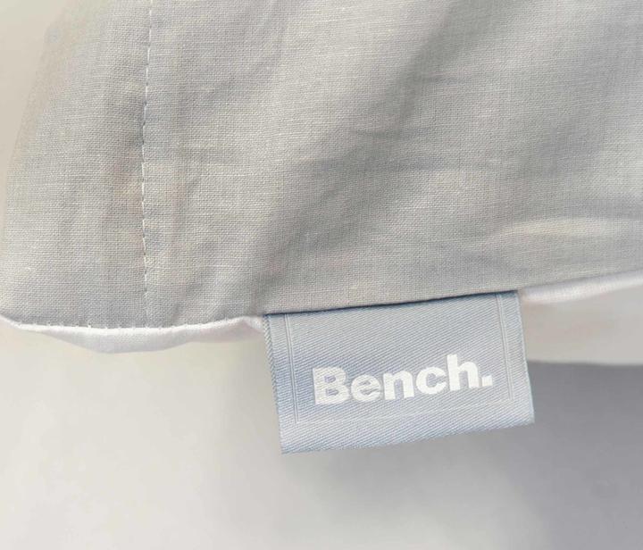 Produktbild Herding Klaus GmbH Bettwäschegarnitur Bench Hellgrau/Weiss (Duvetbezug, 160 x 210 cm, 65 x 100 cm)