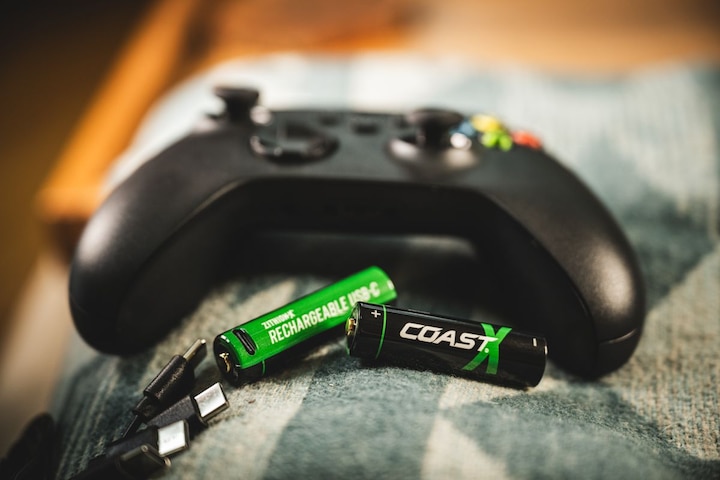Actual product image Coast Zithion-X AA USB-C (4 pcs., AA, 2400 mAh)