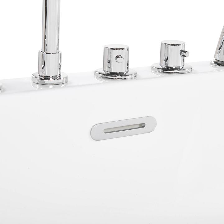 Actual product image Beliani Bathtub freestanding white with tap oval 170 x 80 cm ROTSO (286 l, 170 cm, 80 cm)