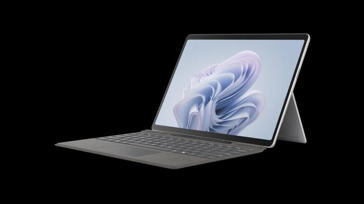 Actual product image Microsoft Surface Pro Keyboard with pen storage for business (DE, Docking)