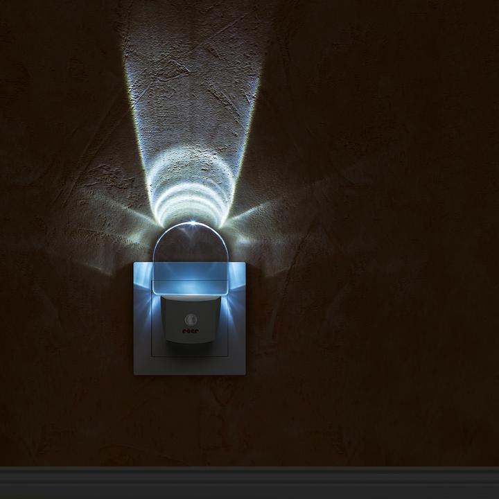 Actual product image Reer LED night light with twilight sensor