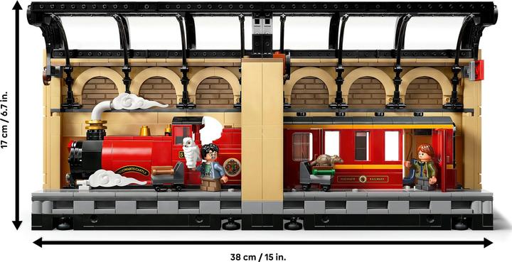 Actual product image LEGO Buchstütze: Hogwarts Express (76450, LEGO Harry Potter)