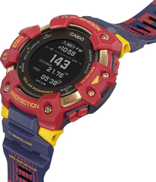 Produktbild G-Shock Herrenuhr Casio G-SQUAD - FC BARCELONA MATCHDAY (Ø 55 mm)
