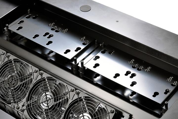 Actual product image Lian-Li Dk-04x (ATX, E-ATX, mATX)