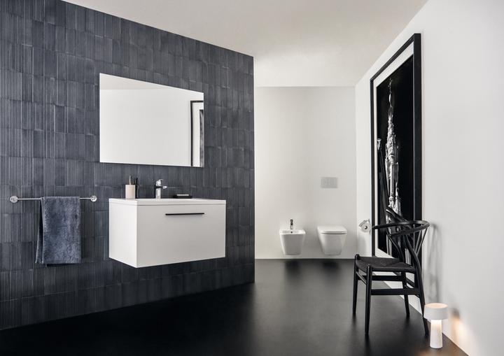 Actual product image Ideal Standard i.life B wall-mounted bidet, 1 tap hole, 355mm, with overflow