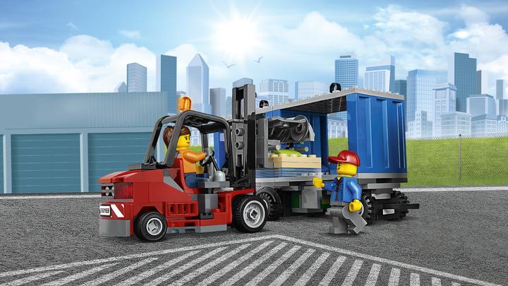 Image du produit LEGO Terminal de fret (60169, LEGO City)