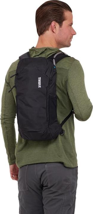Actual product image Thule TAHP210 Black (10 l)