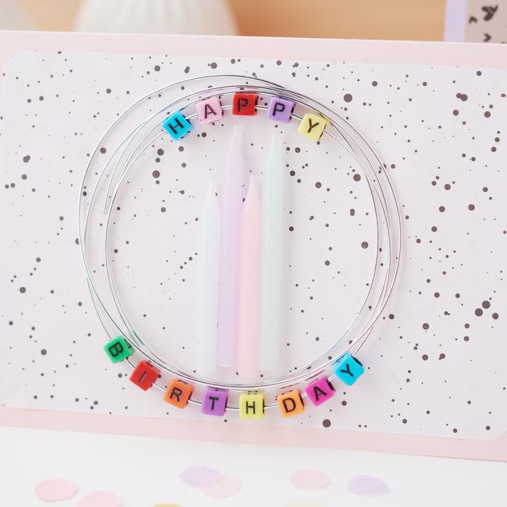 Image du produit VBS Buchstabenperlen "Bunt", Eckig, 6 mm, 45 g