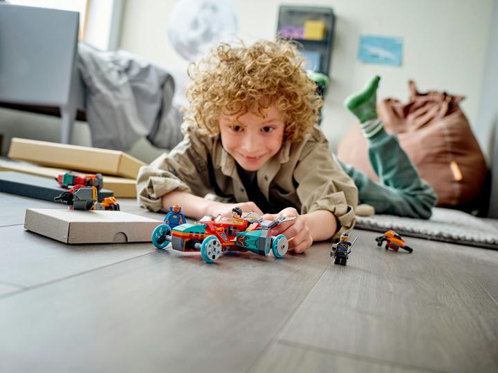 Actual product image LEGO Super Heroes 76194 Tony Stark's Sakaarian Iron Man (76194, LEGO Marvel)