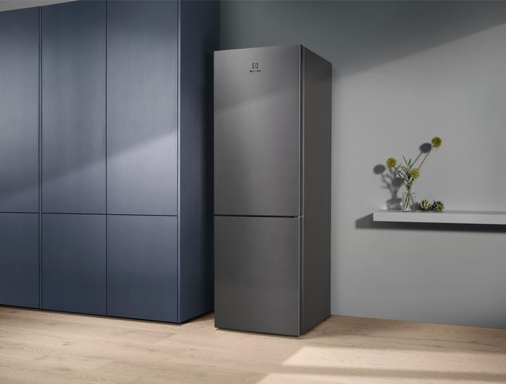 Produktbild Electrolux LNT6ME32U2 (330 l)