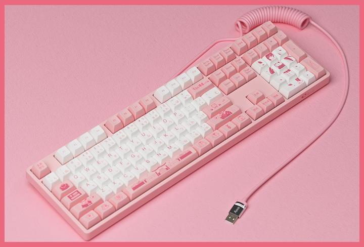 Actual product image Akko Coiled Aviator Cable (1.50 m, USB 2.0)