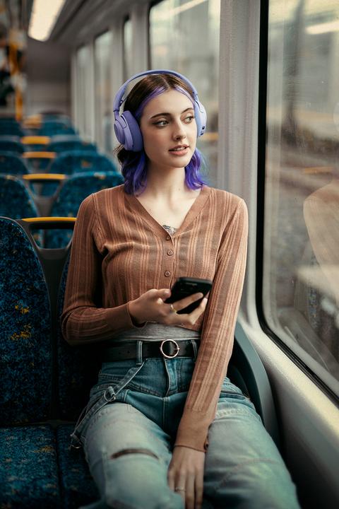 Produktbild SteelSeries Arctis Nova 3PW Lavender (Kabellos)