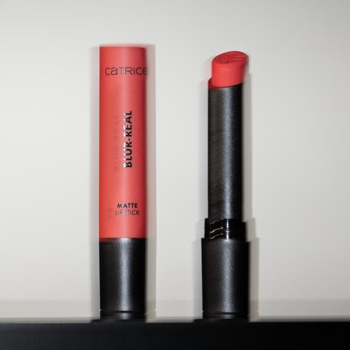 Produktbild Catrice Blur-Real Matte Lipstick (#BF0D3E)