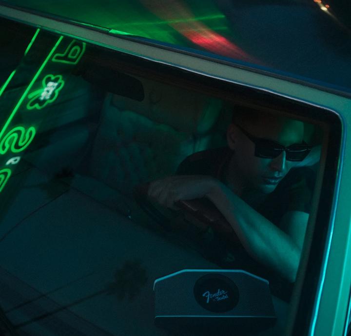 Produktbild Teufel Fender x ROCKSTER GO 2 Bluetooth Speaker wireless steel black (28 h)