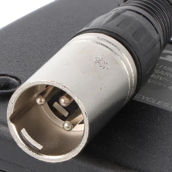 Produktbild Giant XLR 3polig Schnellladegerät 36V 4A XLR 3-polig / CAN-Bus 544M36V4AGLI180-10V 9gb1680202 (E-Bike Ladegerät)