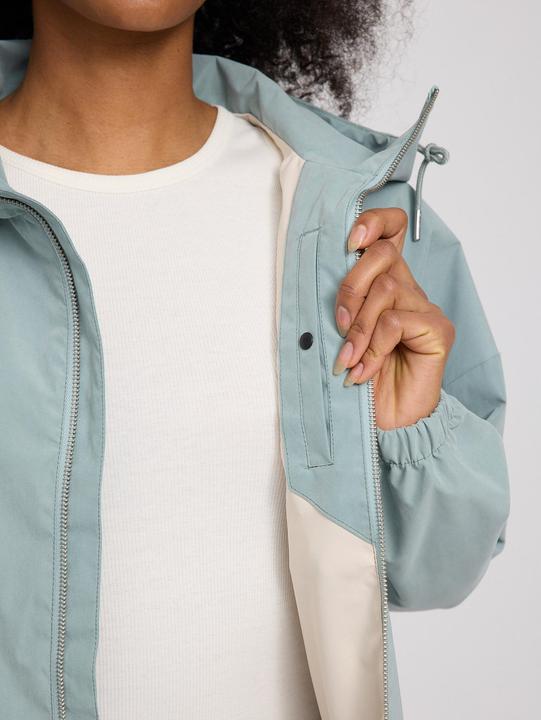 Actual product image Mazine Women's Shelby II Light Jacket (M)