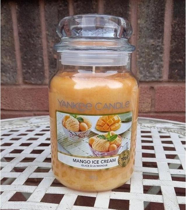 Actual product image Yankee Candle Mango Ice Cream (623 g)