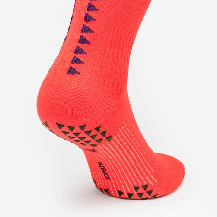 Immagine prodotto Kipsta Fussball Stutzen halbhoch mit Socken rutschfest - VIRALTO II rosa (41, 42)