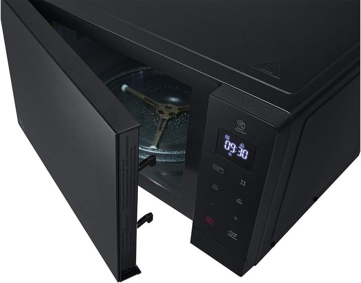 Actual product image LG MH7032JAS (30 l)