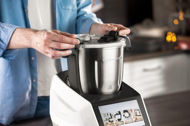 Actual product image Thomson Multifunctional kitchen robot IGX-4501 (1000 W)