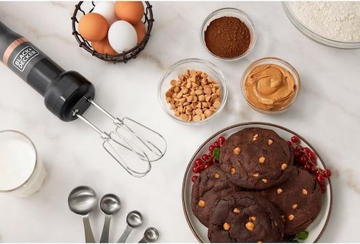 Actual product image Black & Decker Kitchen Wand™ hand mixer attachment