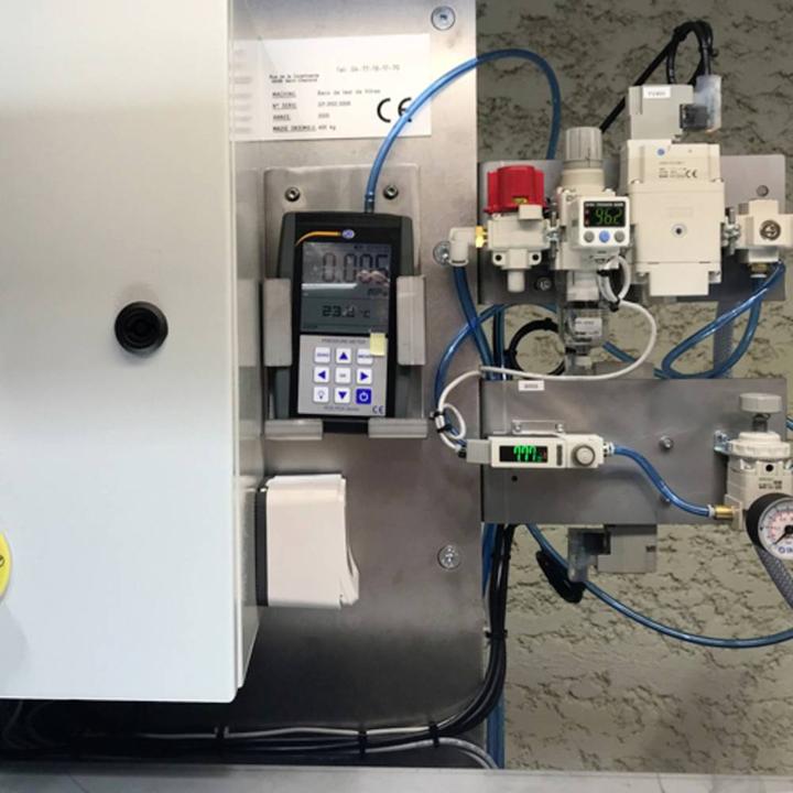 Actual product image PCE Instruments Relative pressure gauge measuring device