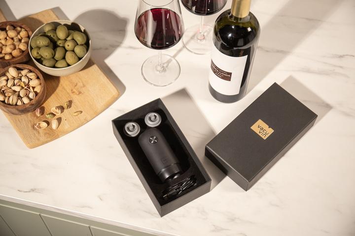 Actual product image Vacu Vin Electric vacuum pump (Wine pump)
