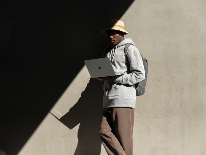 Produktbild Microsoft Surface Laptop Go (12.40", Intel Core i5-1035G1, 8 GB, 256 GB, DE)