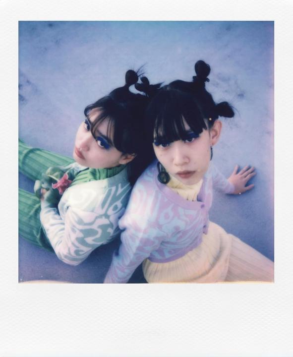 Image du produit Polaroid NOW Gen3 Instant Camera Bluetooth Connected Bundle Camera Color Film 16 photos White 6563