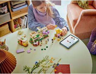 Immagine prodotto LEGO Pflanzencafé und Blumenkiosk (42671, LEGO Friends)