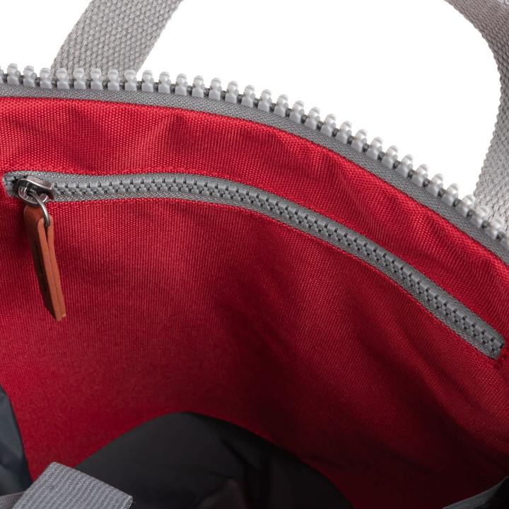 Immagine prodotto Roka London Finchley A Sustainable Mars Red 12-15 bottiglie riciclate