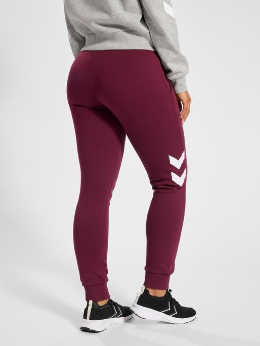 Actual product image hummel Legacy Woman Tapered Pants (XS)