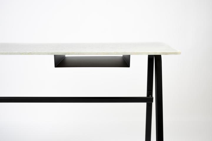 Actual product image Zuiver Table