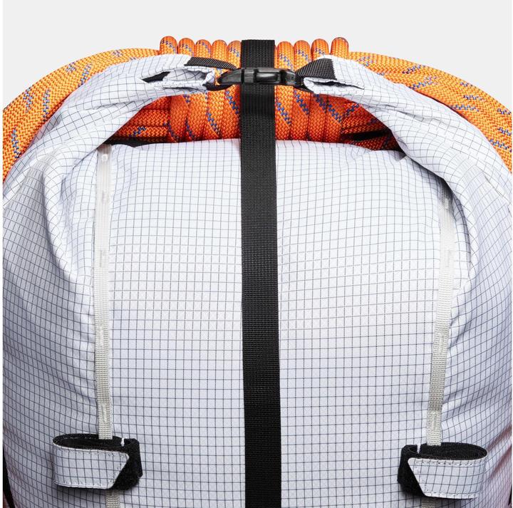 Actual product image Mammut Trion 38 (38 l)