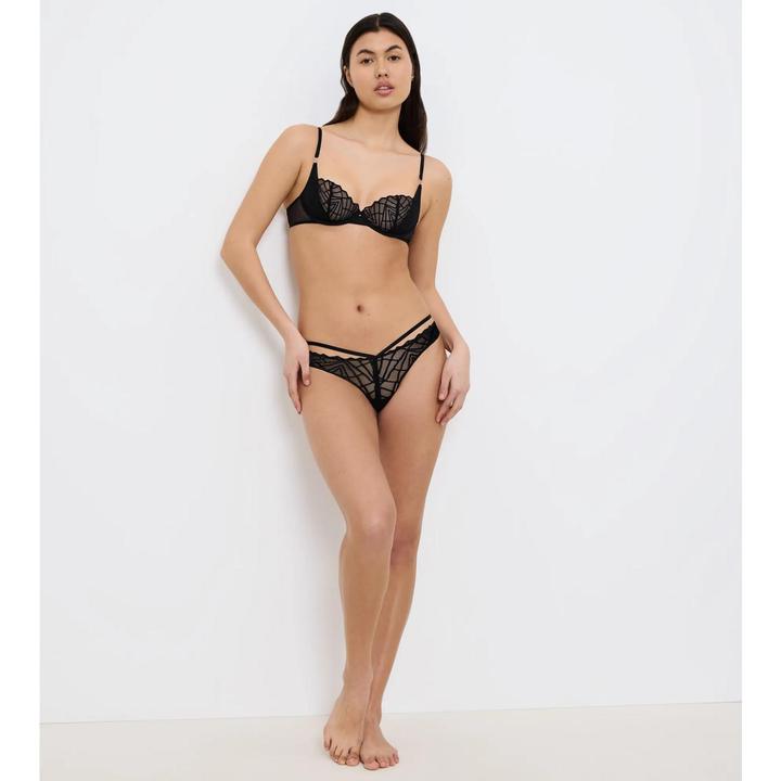 Actual product image Triumph String That Night In Vegas (38, Single pack)